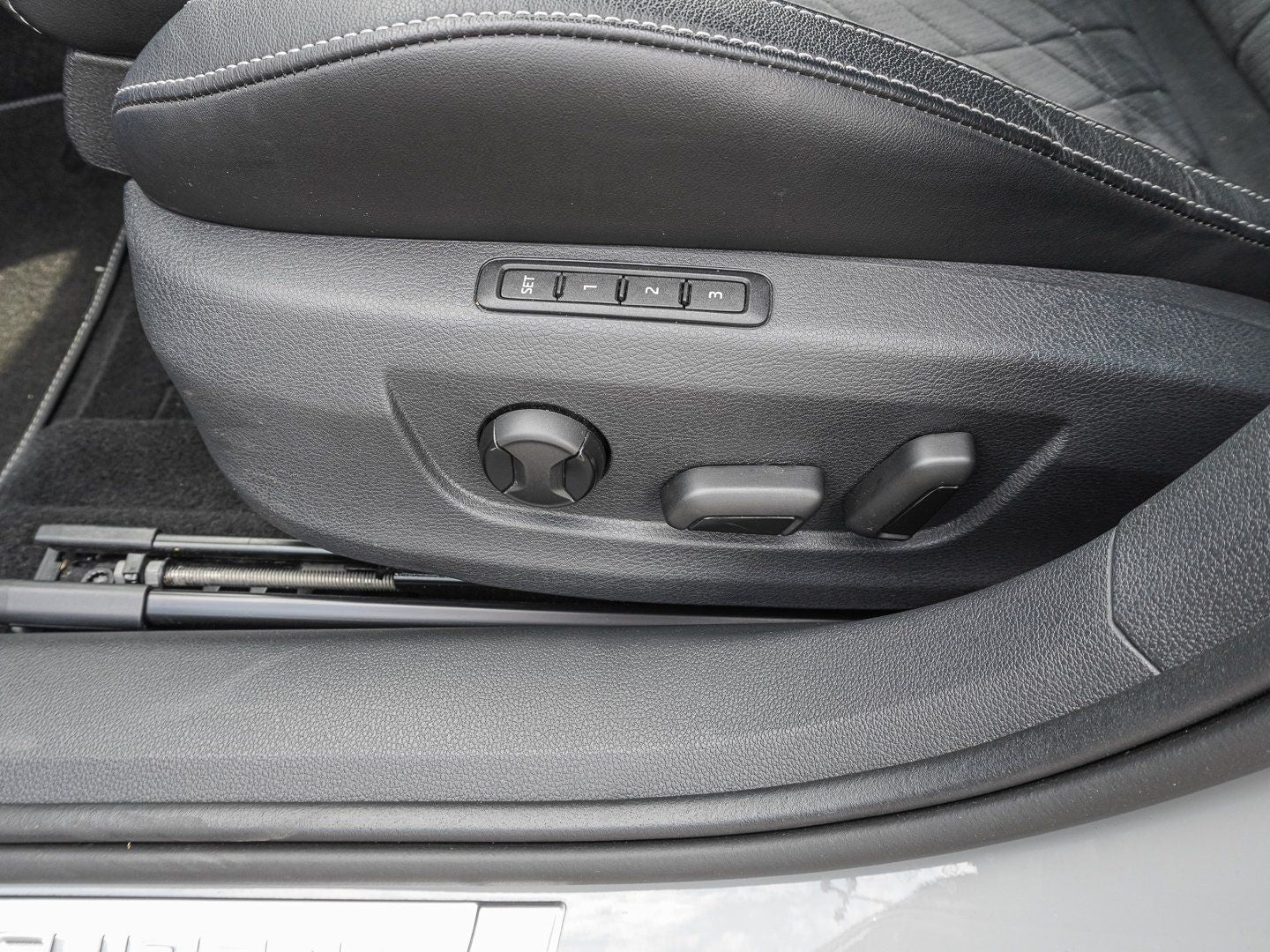 Skoda Superb Combi 2.0 TDI 4x4 DSG Sportline MATRIX AH