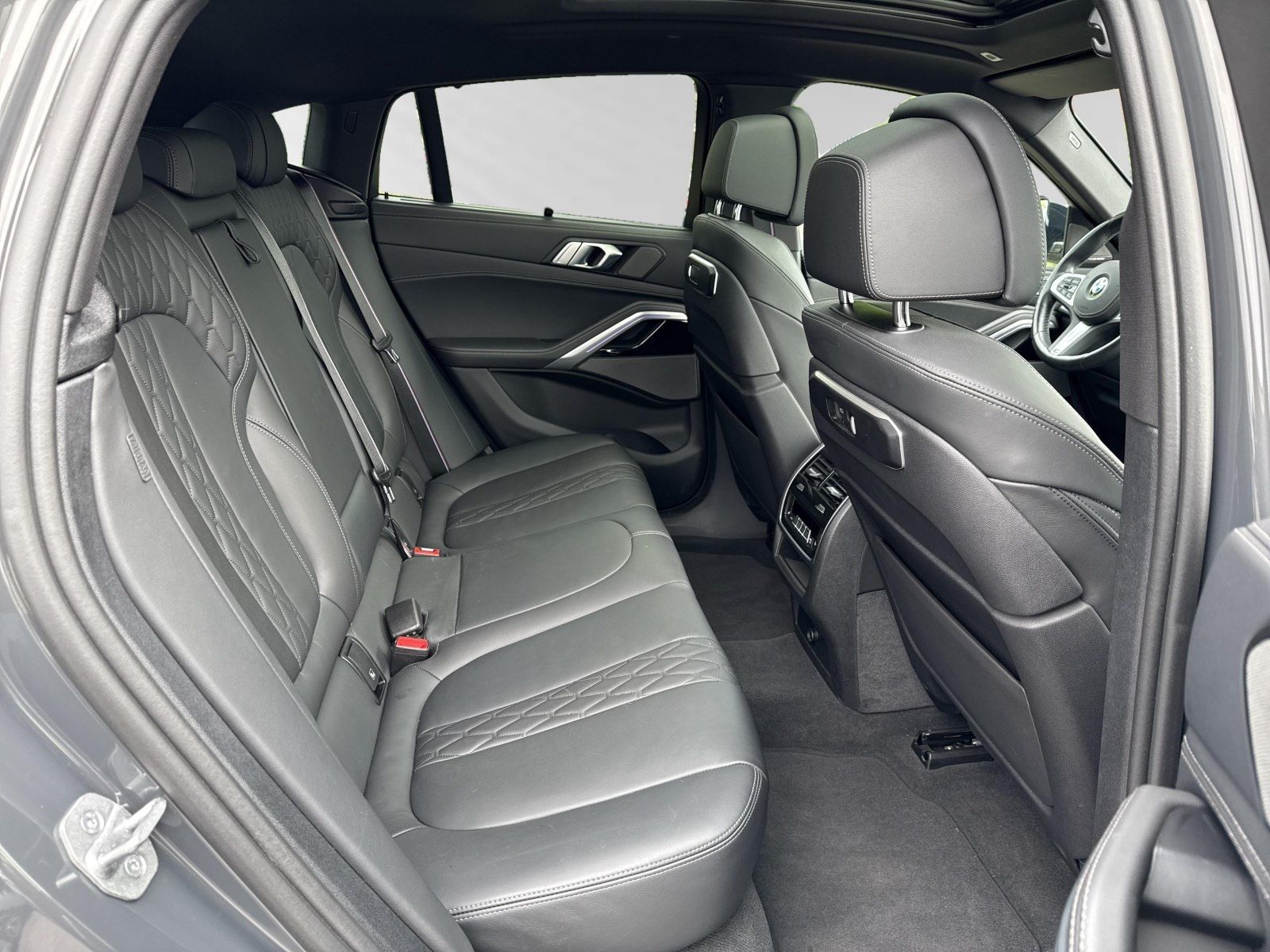 BMW X6 xDrive30d M Sport Pro|AHK|Pano|Standhzg.|H/K