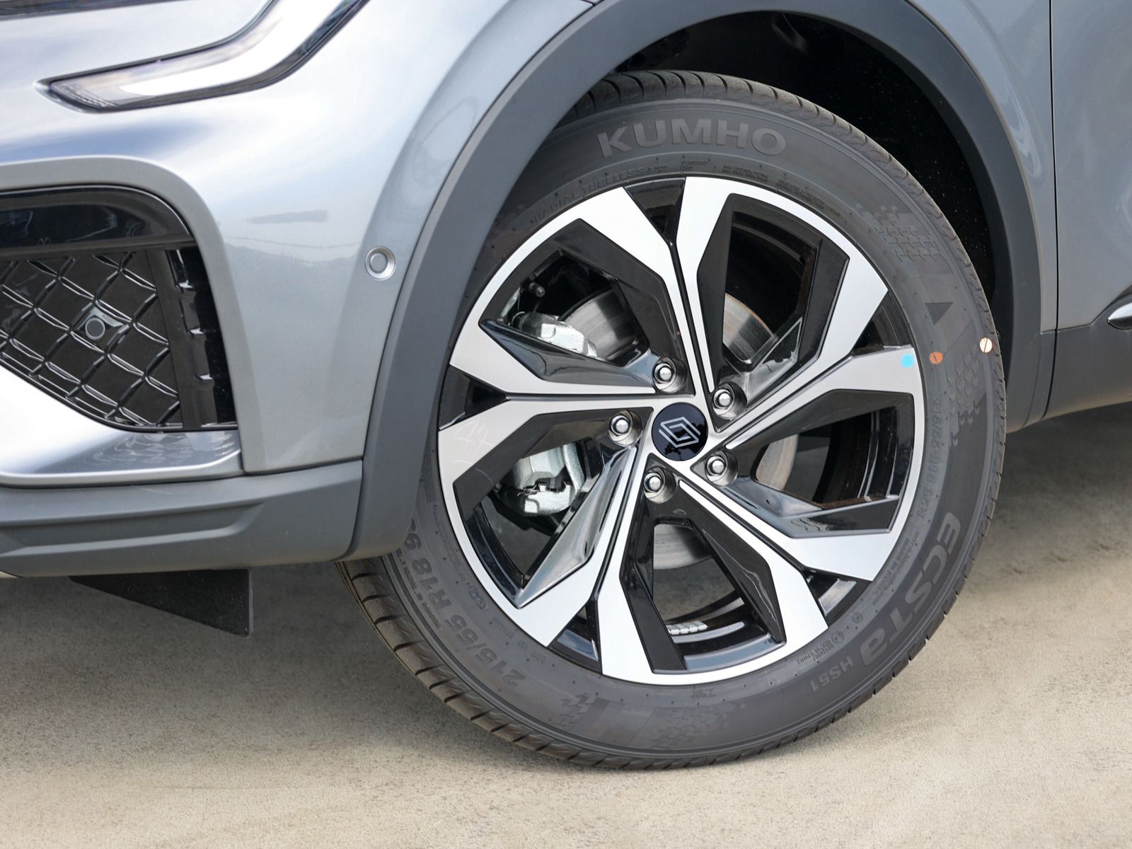 Renault Arkana TECHNO E-Tech Full Hybrid - Samsaru's Car Outlet