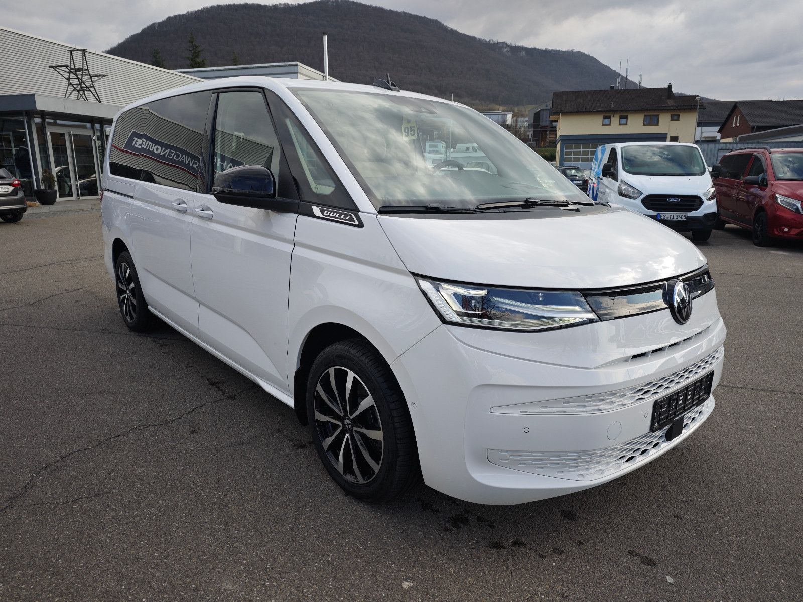 Volkswagen T7 - Samsaru's Car Outlet
