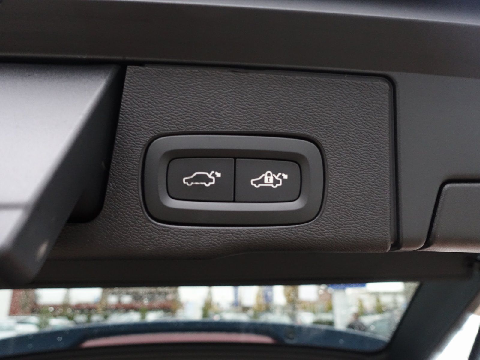 Volvo XC60 Ultra T8 AWD/Massage/Pano/360°/B&W/AHK