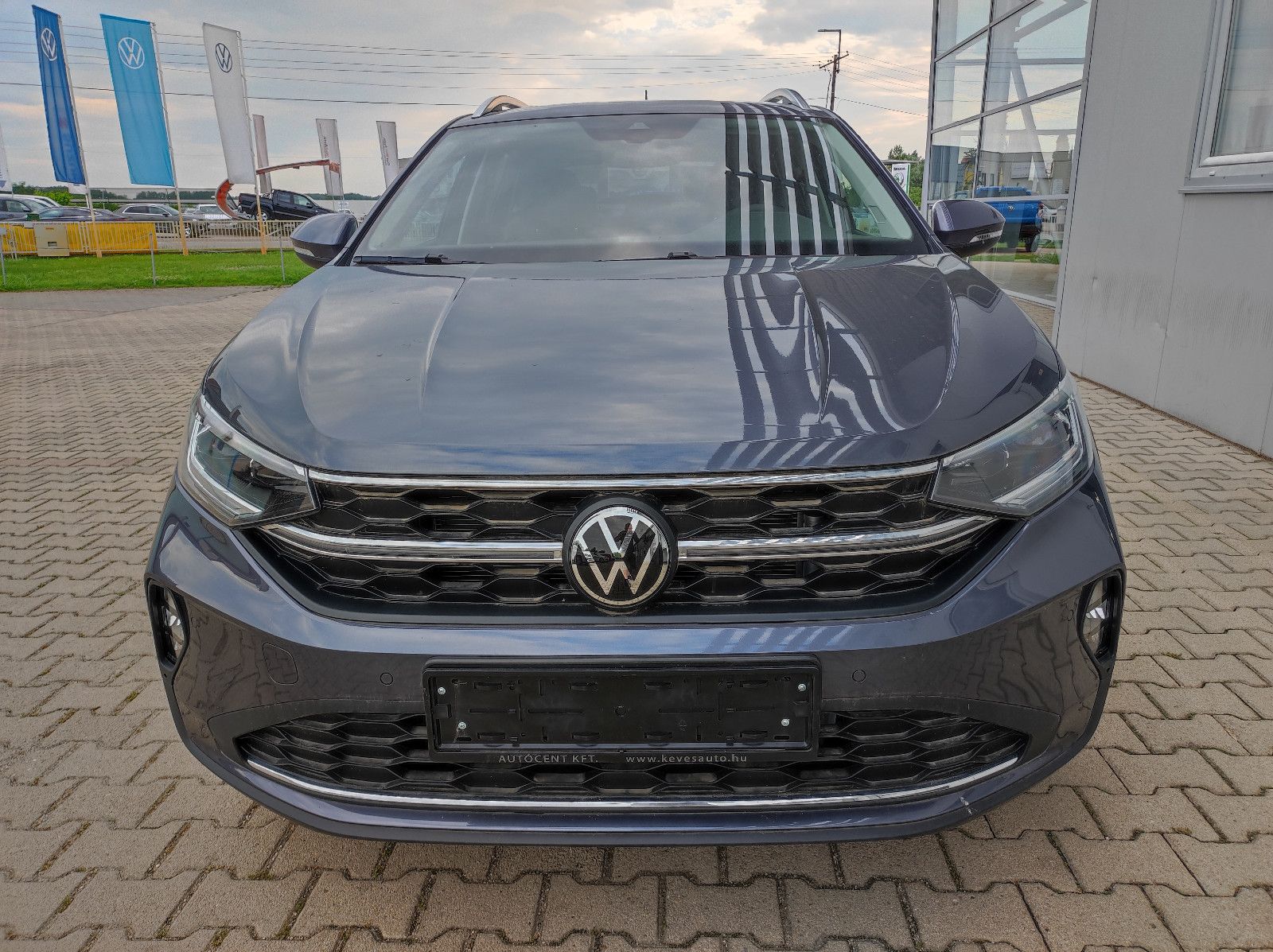 Volkswagen Taigo 1.0 TSI DSG Style - Samsaru's Car Outlet