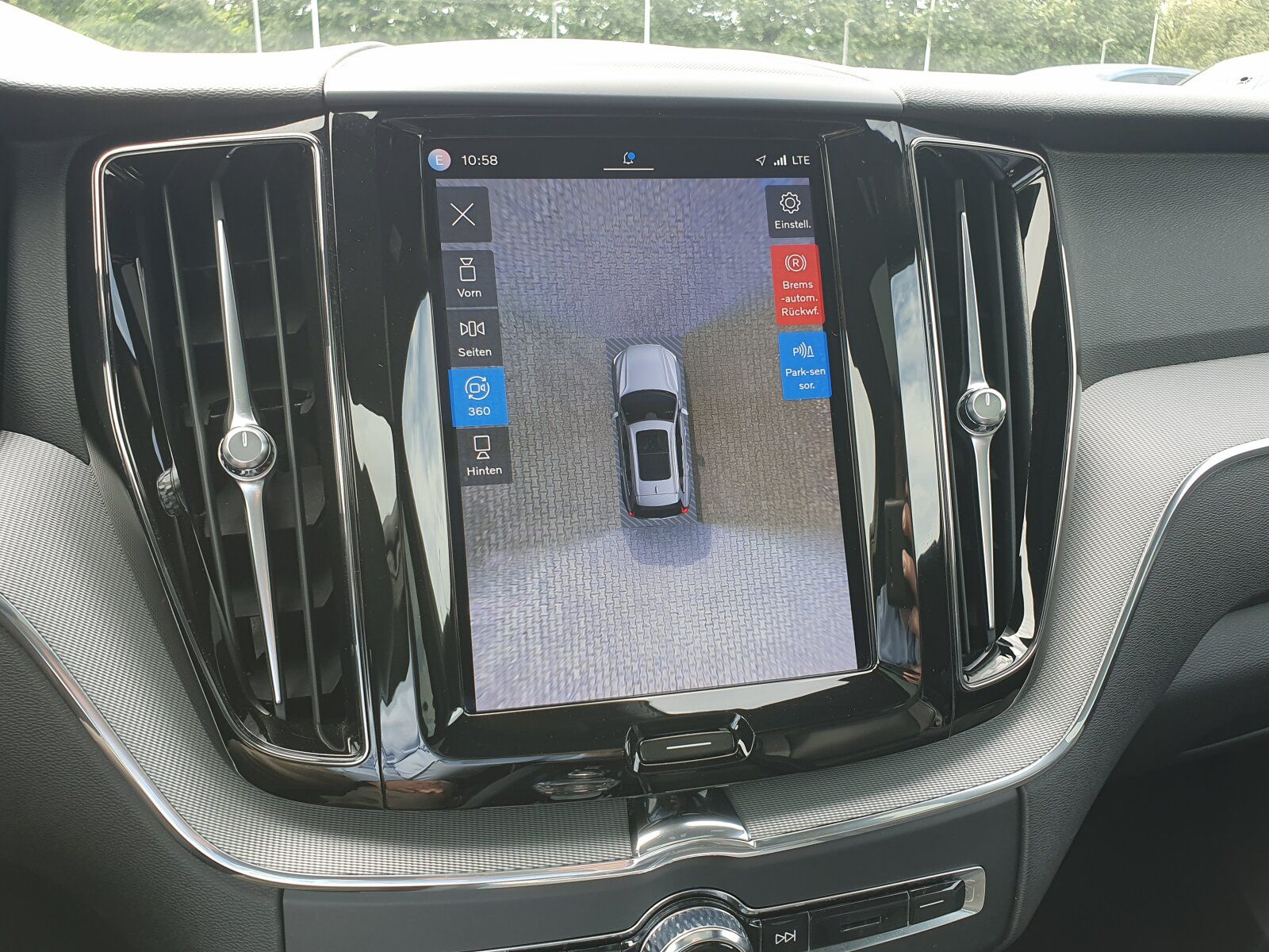 Volvo XC60 Recharge T6 R-Design PANO|