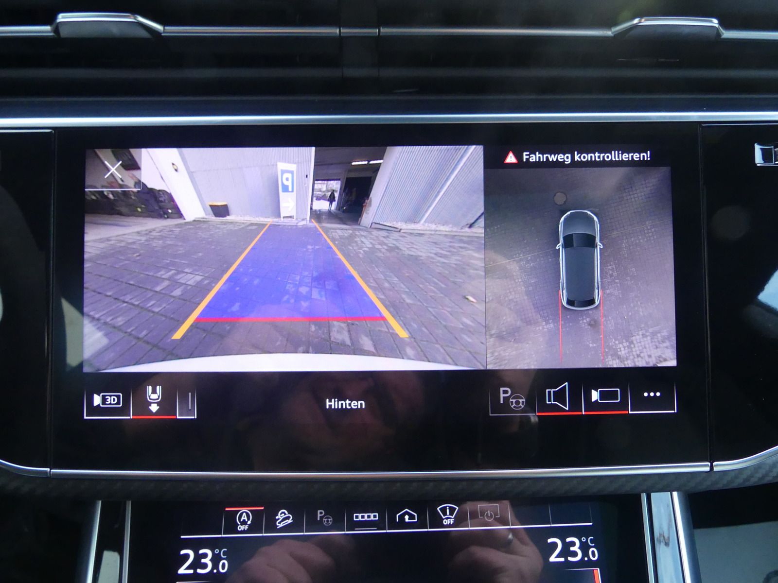 Audi RSQ8 4.0 TFSI Quattro 23''/NACHTS/HUD/MATRIX/B&O