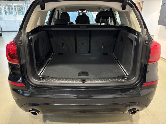 BMW X3 xDrive 20i Advantage Navi LED El. Heckklappe