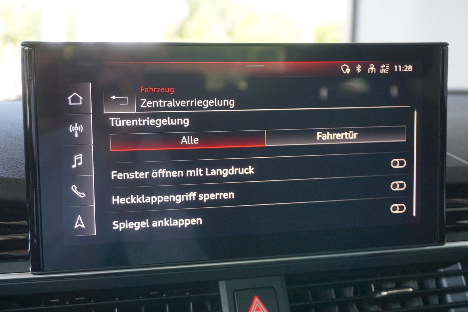 Audi A4 Avant 45 TFSI quattro advanced - Samsaru's Car Outlet