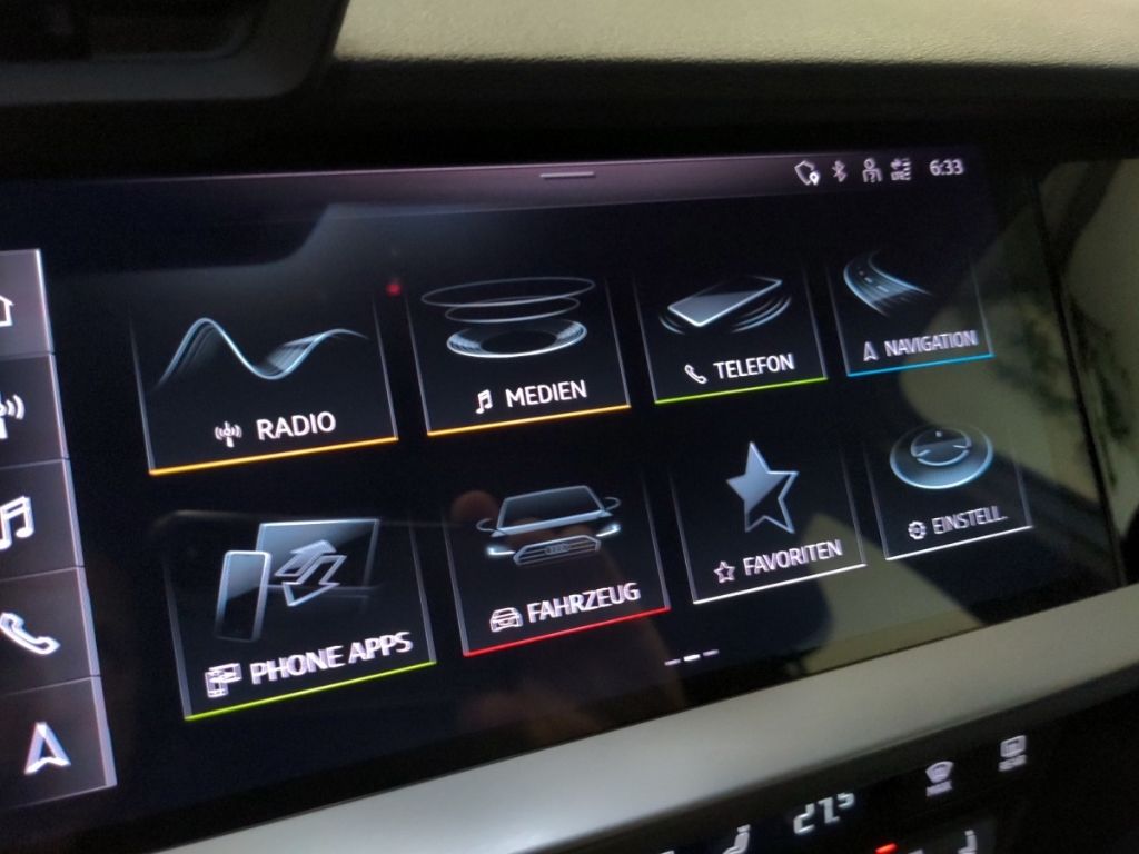 Audi A3 Sportback 40TFSIe S tronic LED Navi SHZ GRA P