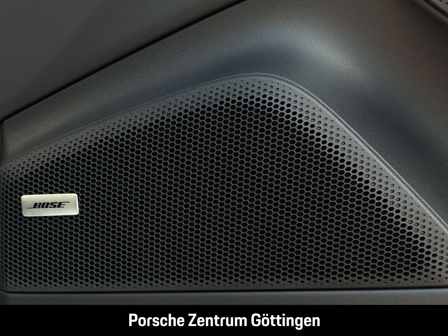Porsche Macan 4 Kupferrubin BOSE Panorama Luftfederung