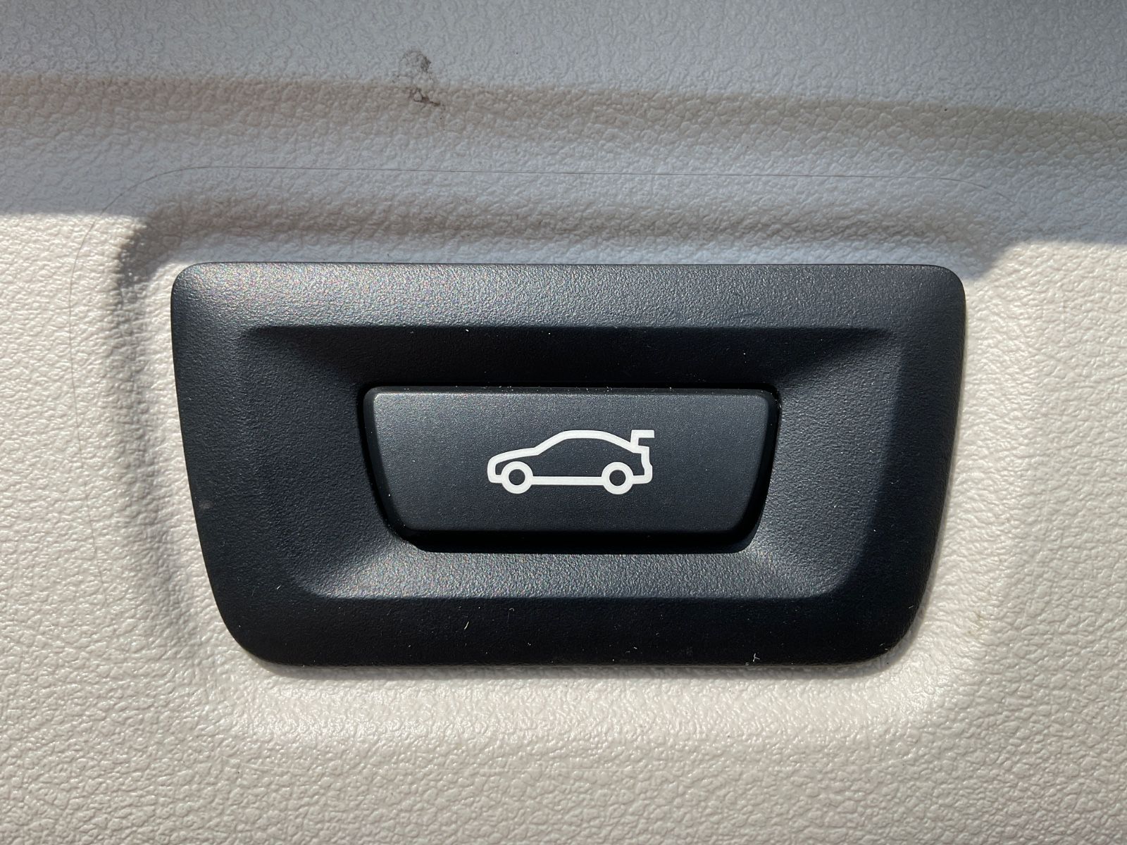 BMW 320d xDrive Touring - Samsaru's Car Outlet