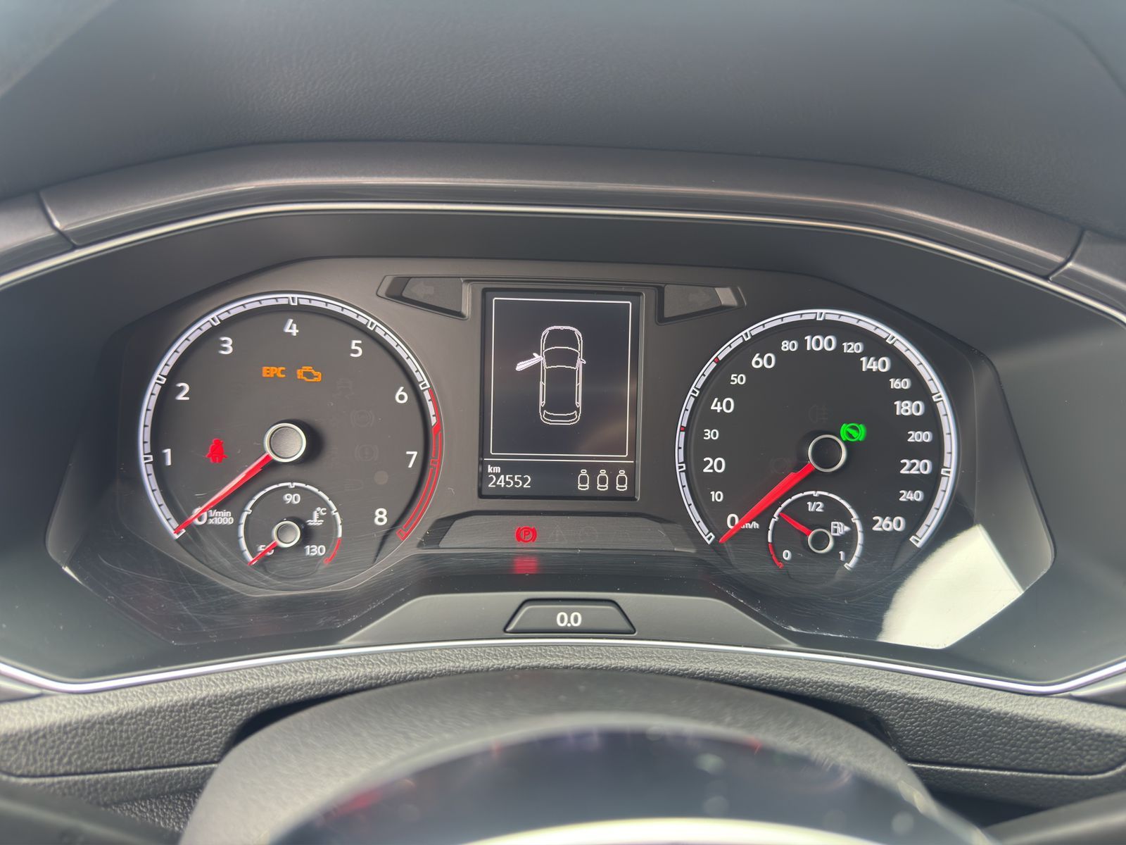 Volkswagen T-Roc 1.5 TSI Sport - Samsaru's Car Outlet