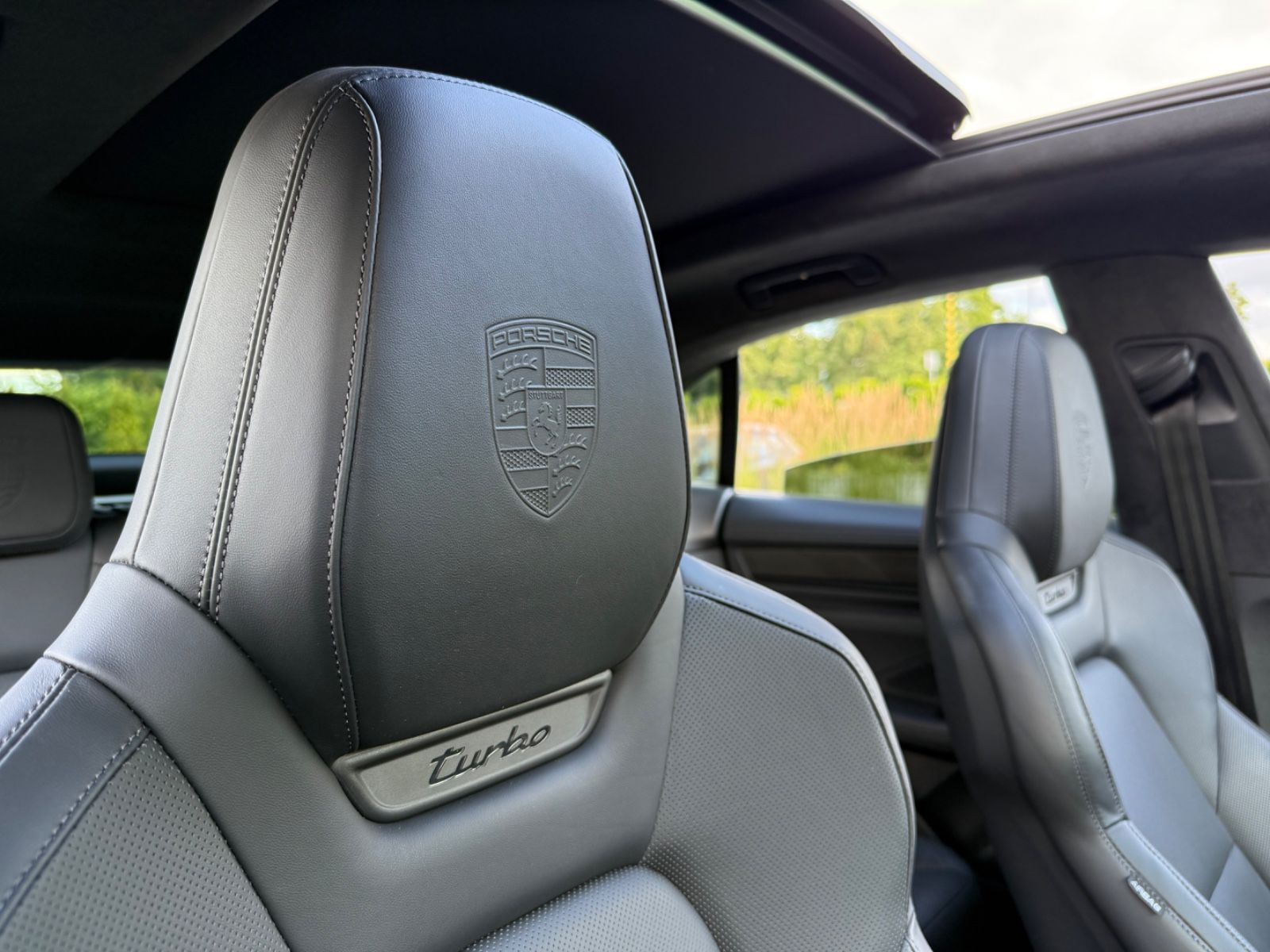 Porsche Macan Electric Turbo - Samsaru's Car Outlet