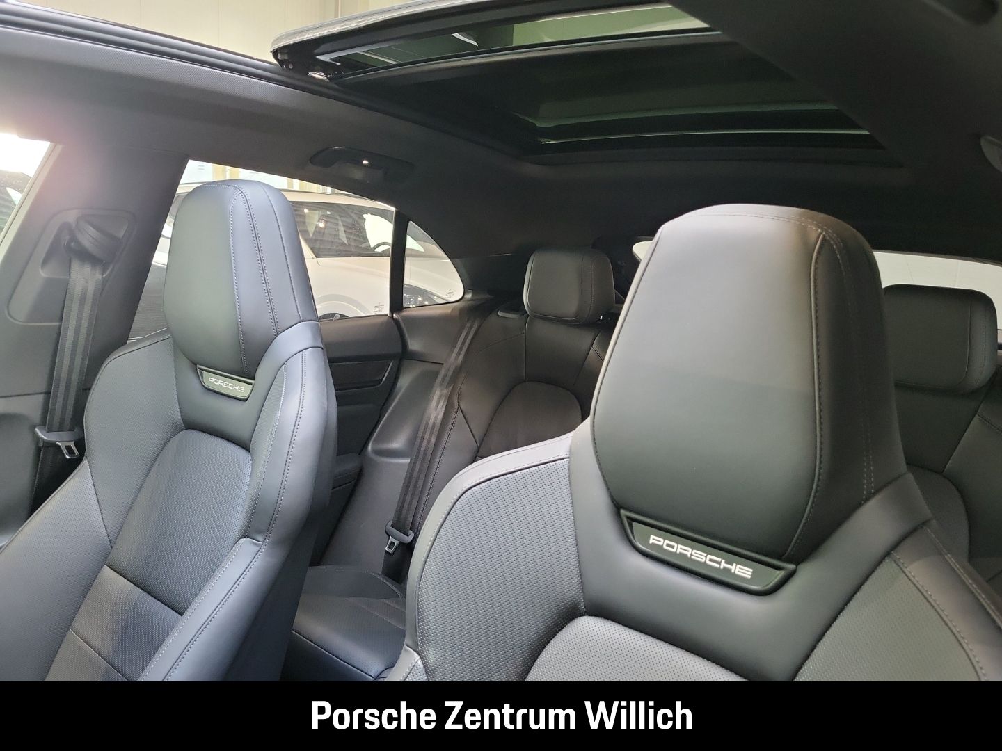 Porsche Macan 4S BOSE LED-Matrix Panorama Luftfederung