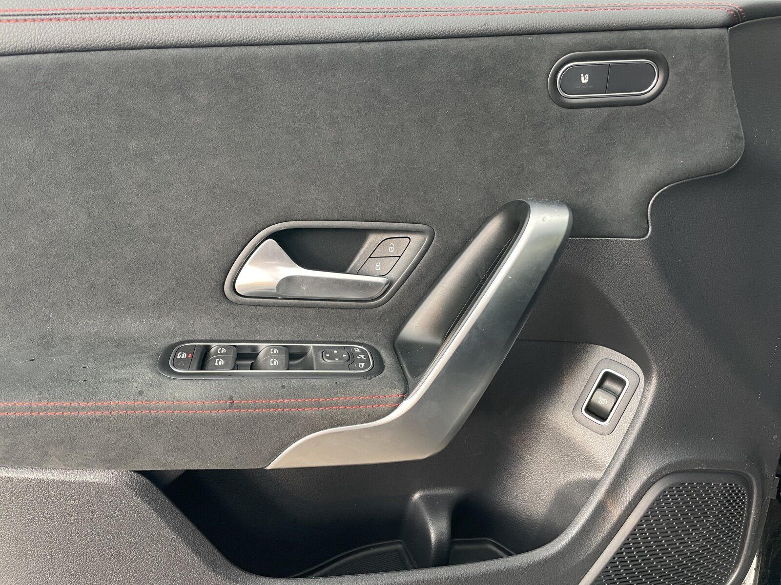 Mercedes-Benz CLA 180 AMG - Samsaru's Car Outlet
