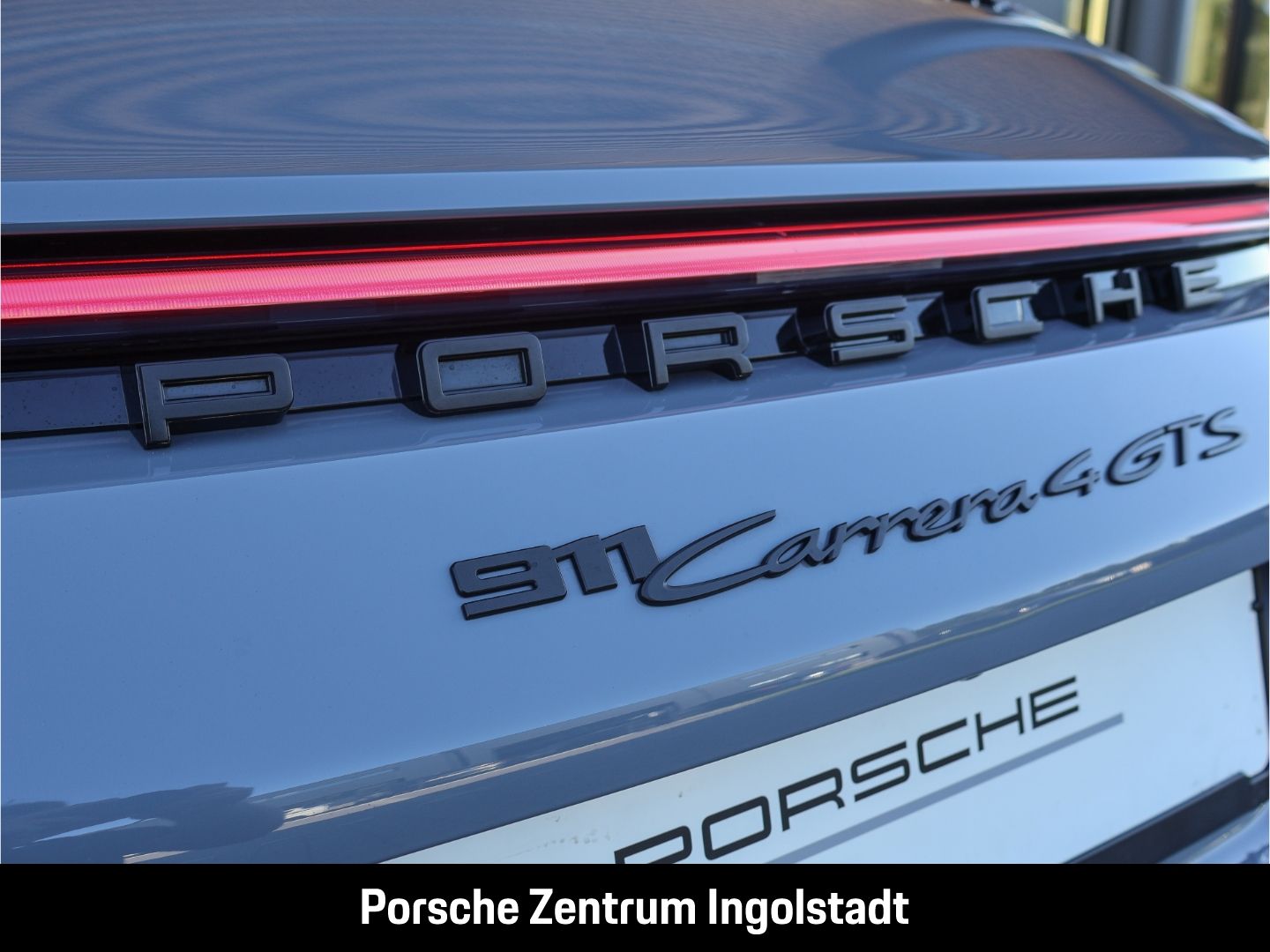 Porsche 992 911 Carrera 4 GTS Cabriolet BOSE Matrix-LED