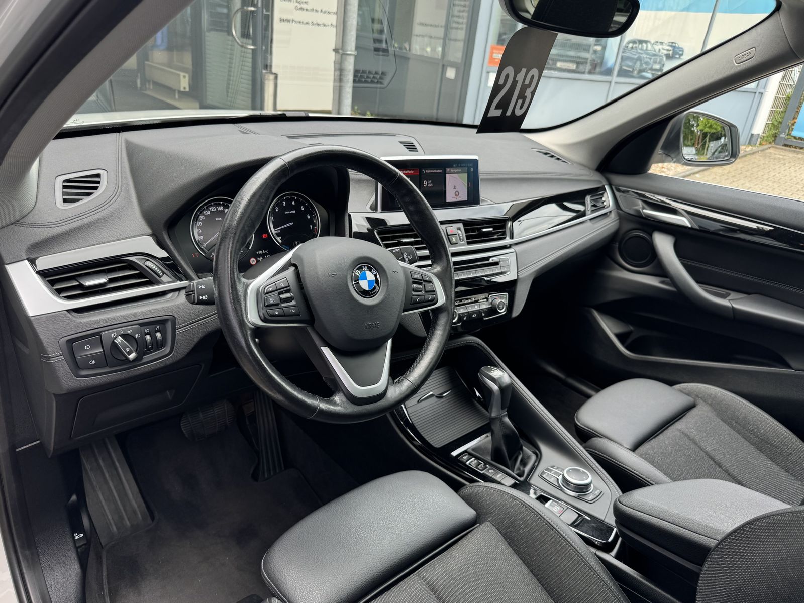 BMW X1 xDrive25e Sport Line - Samsaru's Car Outlet