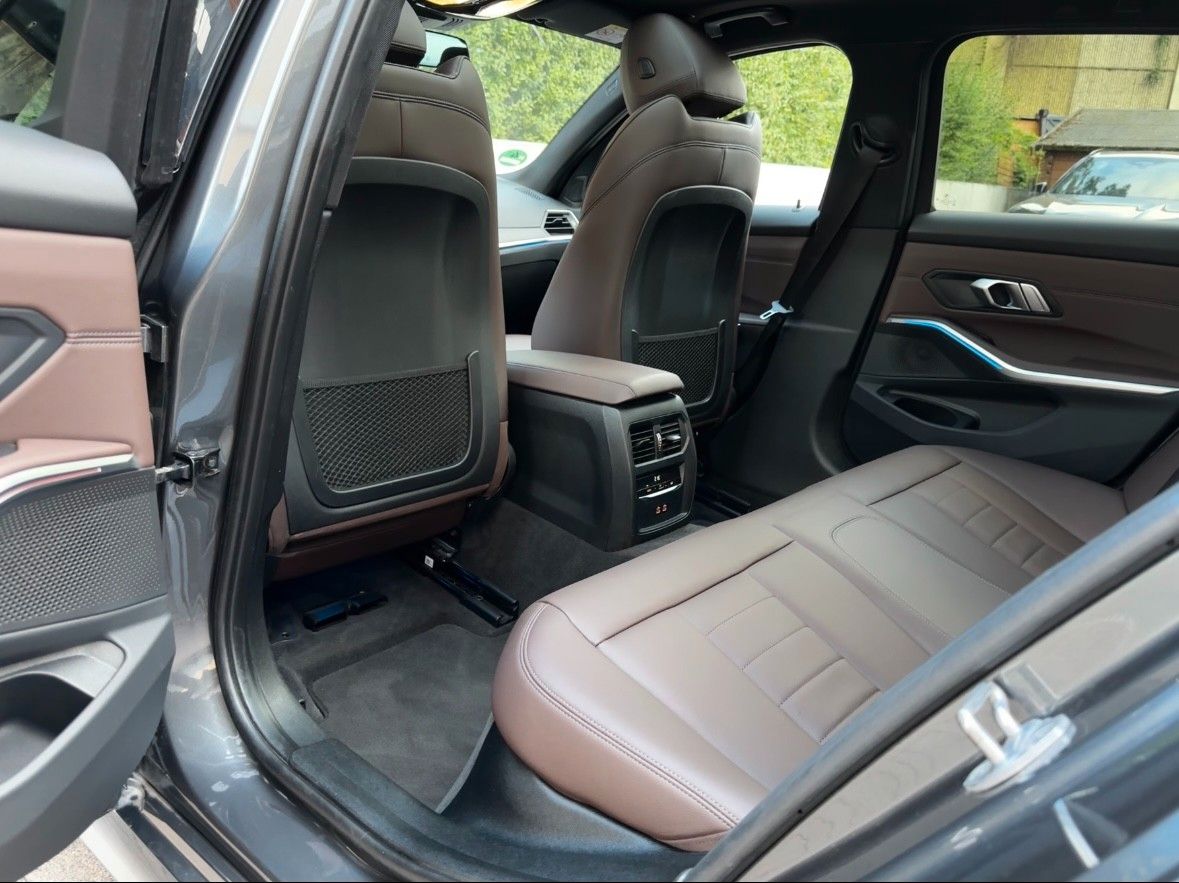 BMW 330e M Sport Shadow - Samsaru's Car Outlet
