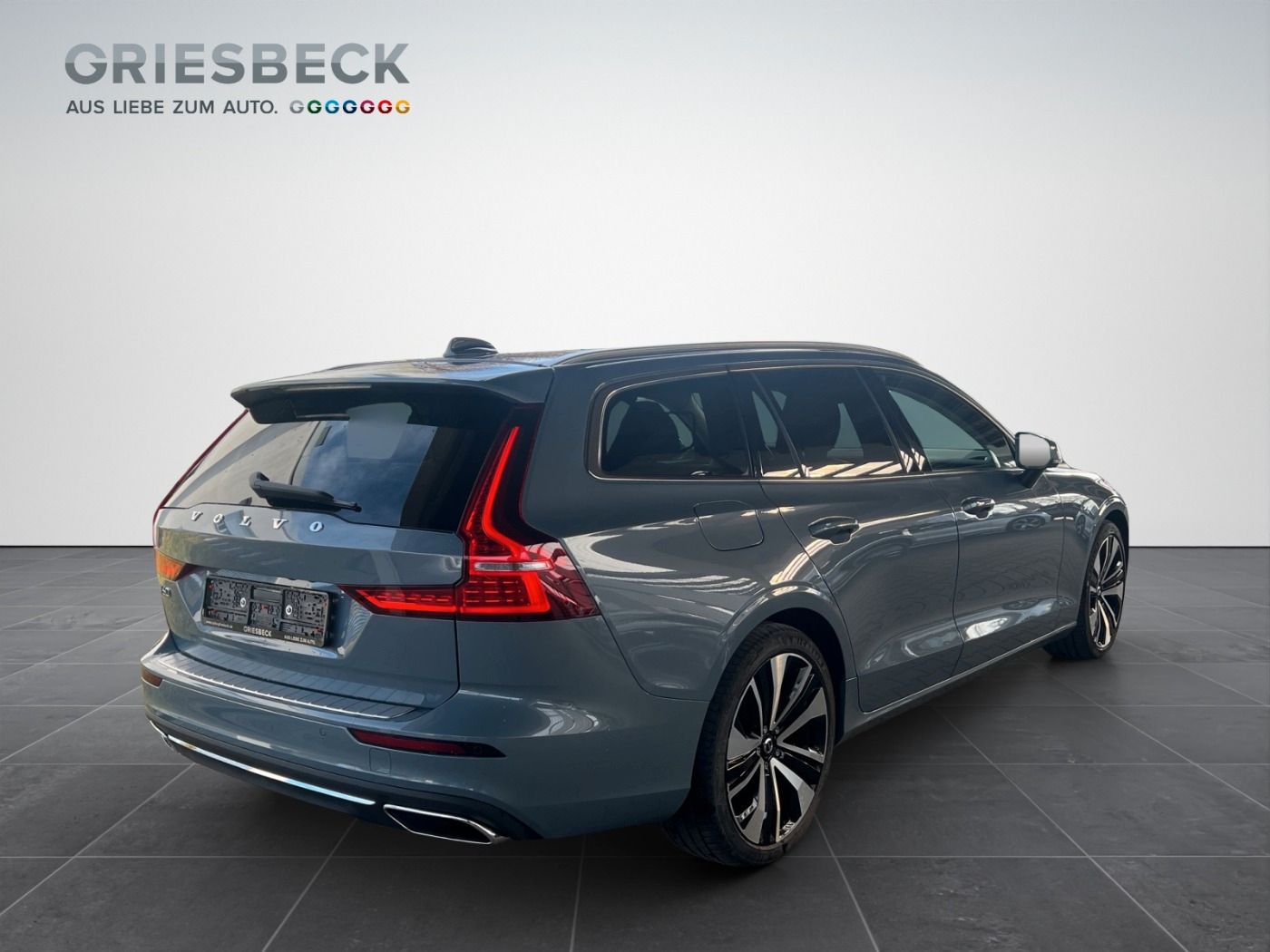 Volvo V60 T6 Plus Bright Recharge AHK,Kamera,DAB