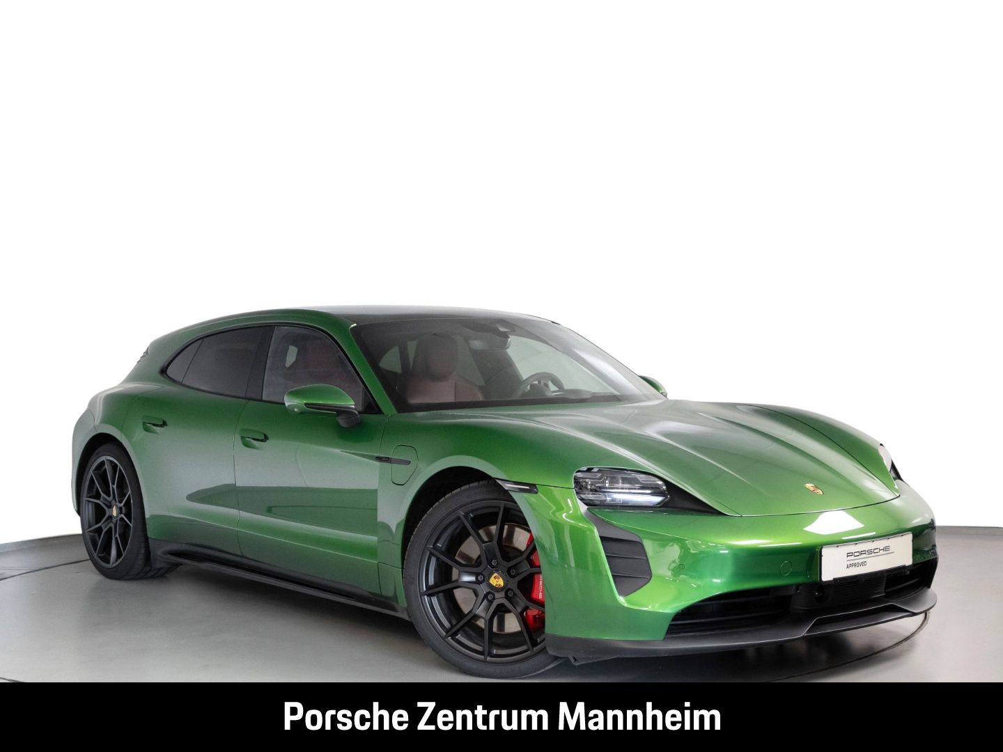 Porsche Taycan GTS Sport Turismo Pano InnoDrive Surround