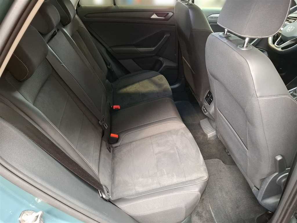 Volkswagen T-Roc Style 1.5 TSI - Samsaru's Car Outlet