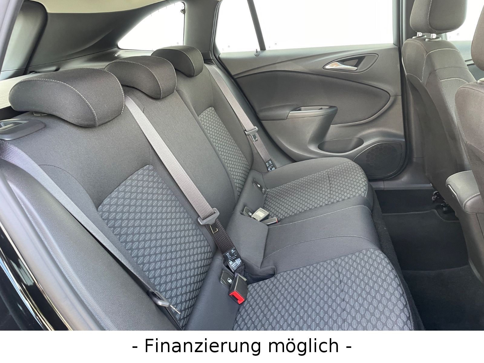 Opel Astra K 1.5 D Sports Tourer Edition - Samsaru's Car Outlet