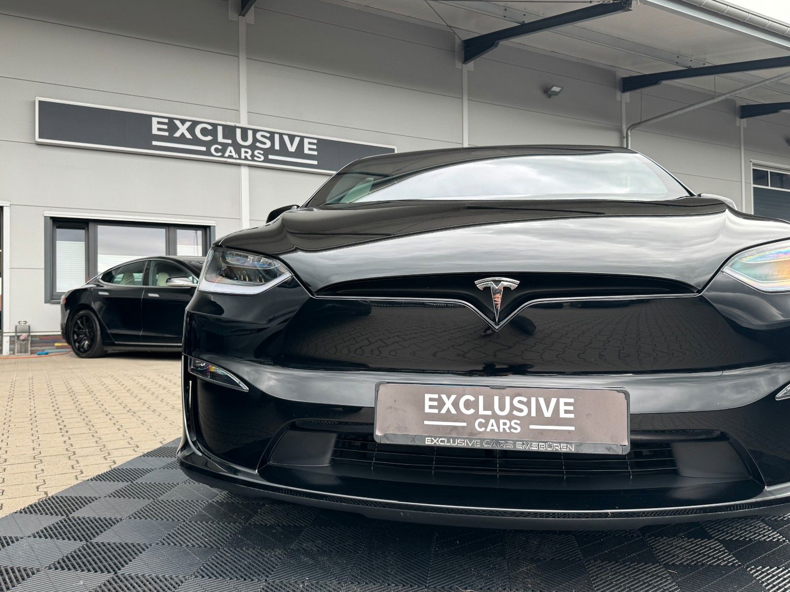Tesla MODEL X PALLADIUM |  HW 4 USS | 6 SEATER |