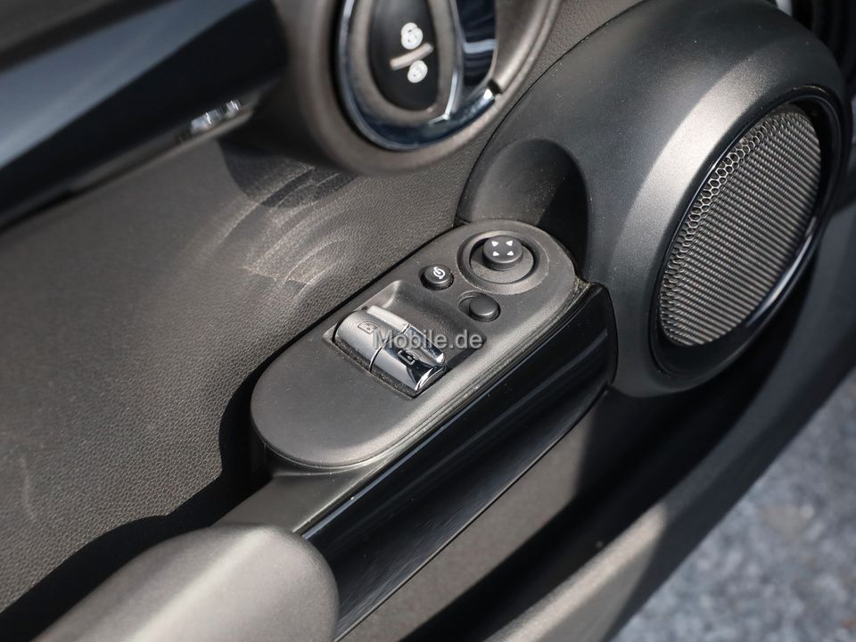 MINI Cooper SE Classic - Samsaru's Car Outlet