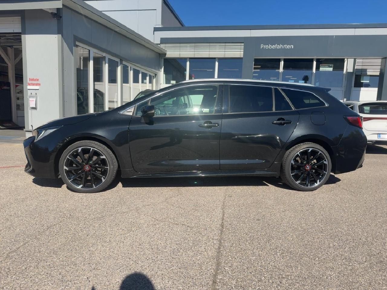 Toyota Corolla TS 2,0 Hybrid GR Sport Black Edt.*Pano*