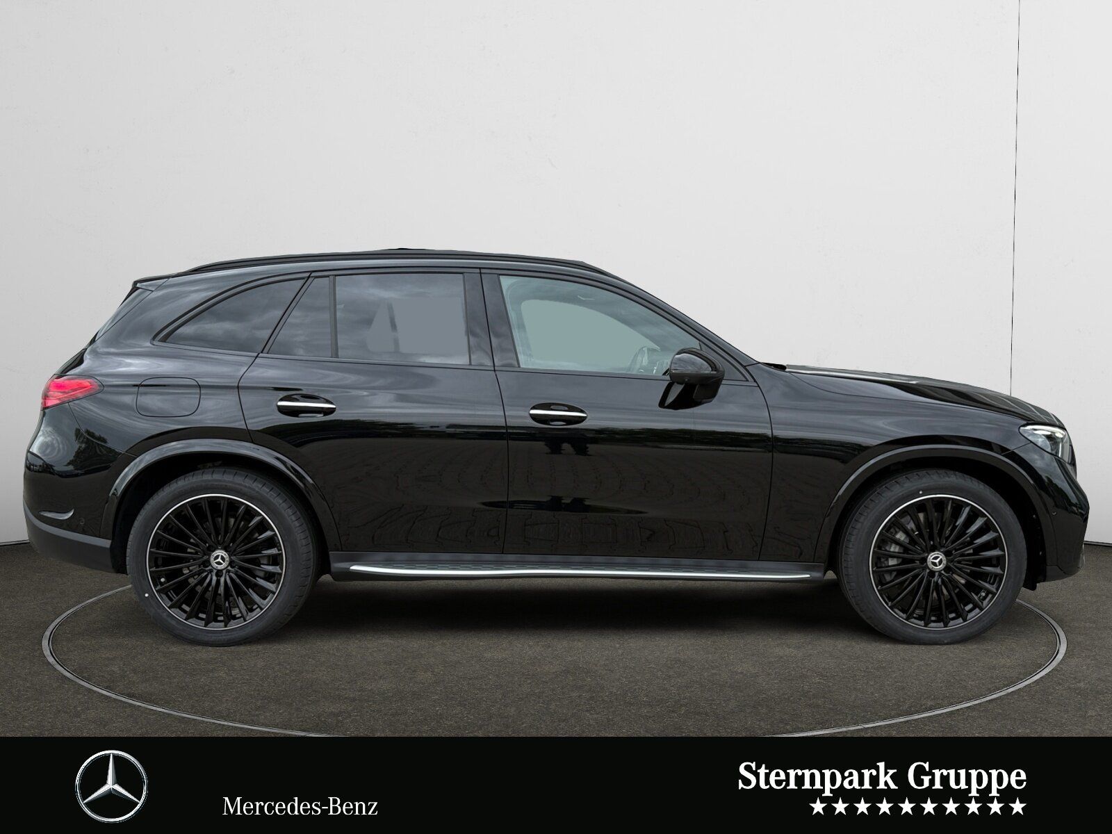 Mercedes-Benz GLC 300 d 4M AMG Distro+Pano+AHK+HuD+Massage+360