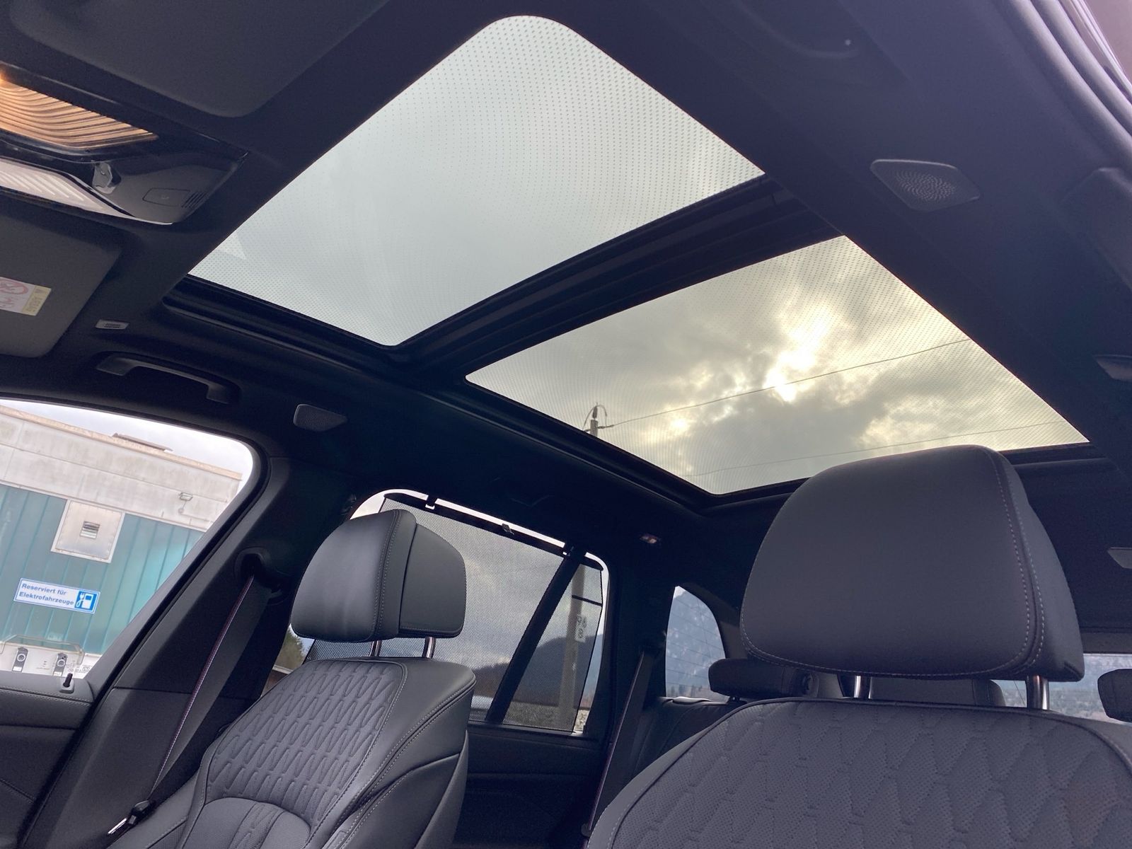 BMW X5 xDrive40d M-Sport AHK KeyLess Pano DA Prof Ai