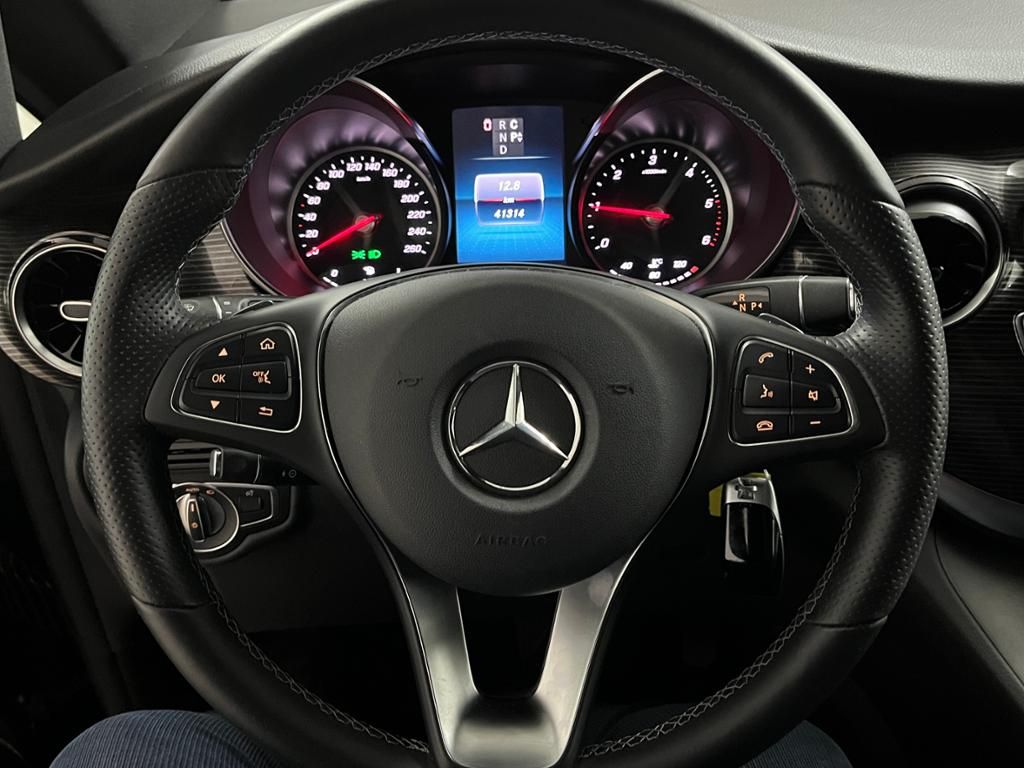 Mercedes-Benz V 300d XL Avantgarde - Samsaru's Car Outlet