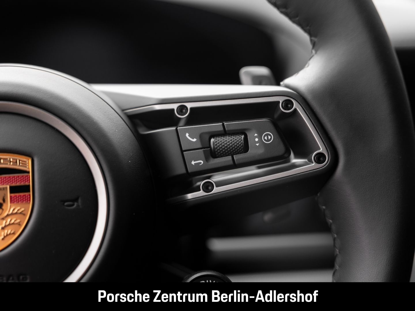 Porsche Panamera 4S E-Hybrid HA-Lenkung InnoDrive HUD