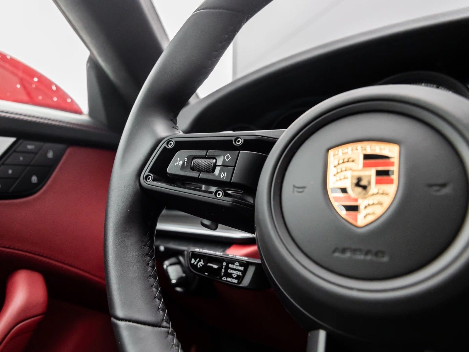 Porsche 992 911 Turbo S - Samsaru's Car Outlet