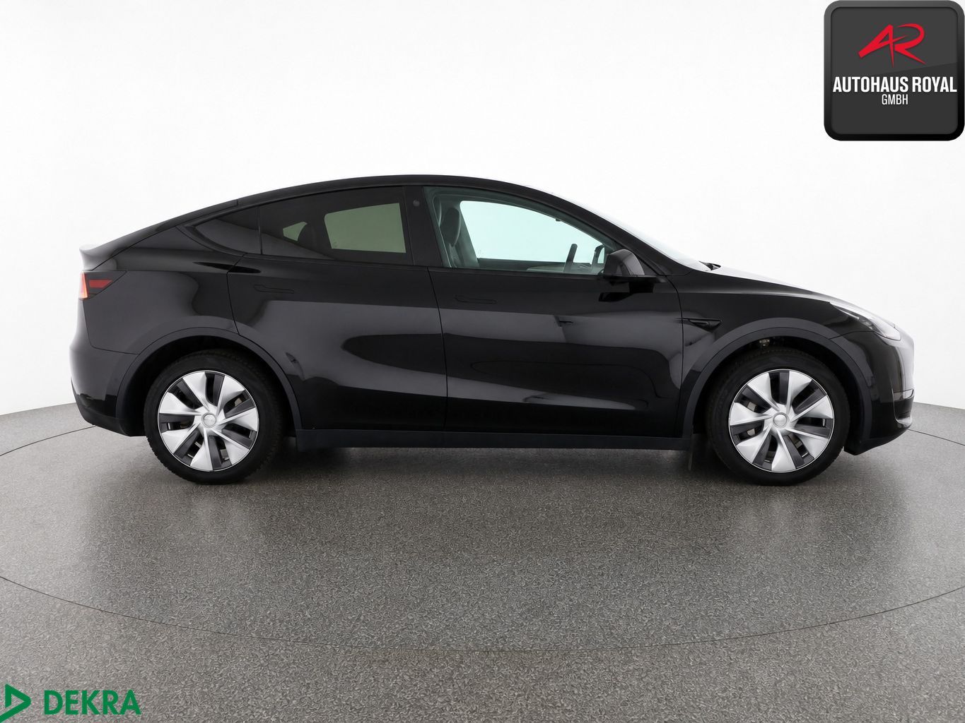 Tesla Model Y Long Range Dual AWD PANO,360°,PARKLENK