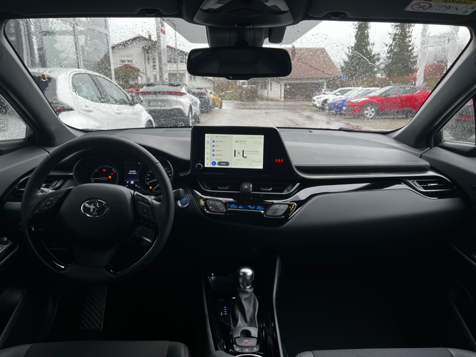 Toyota C-HR 2.0-l-Hybrid - Samsaru's Car Outlet