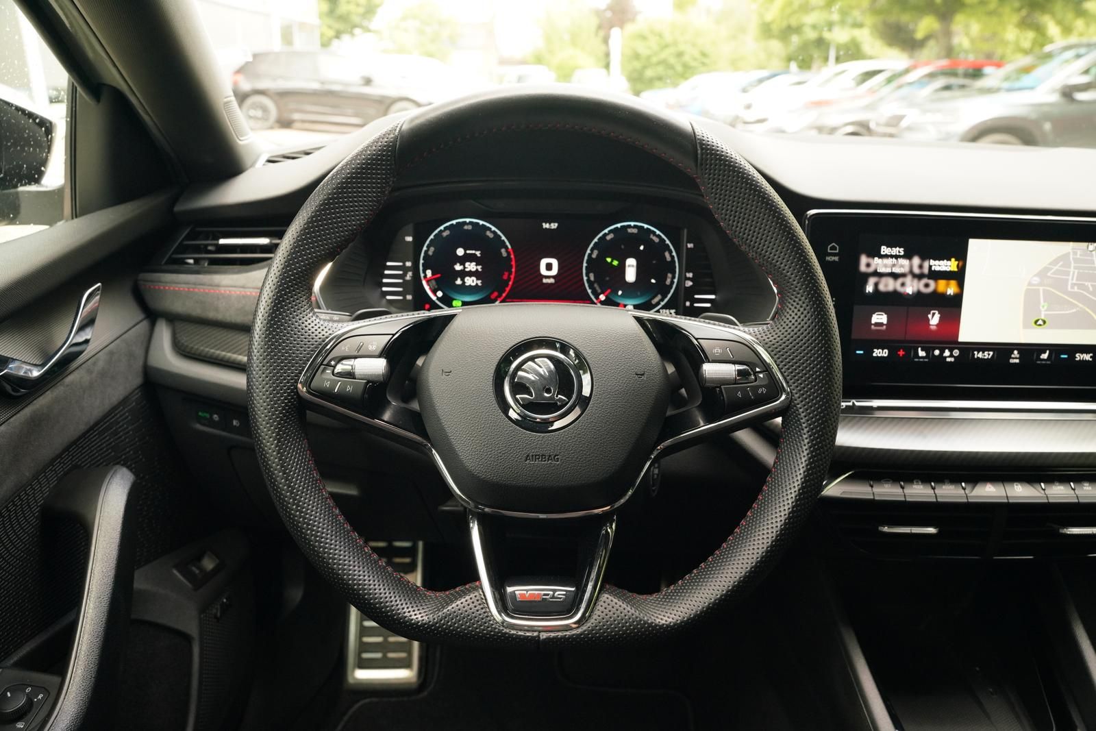 Skoda OCTAVIA COMBI 2.0TSI DSG - Samsaru's Car Outlet