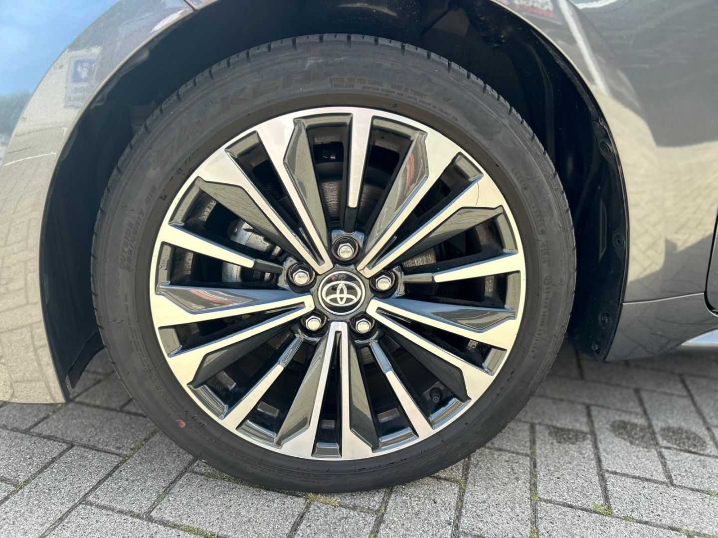 Toyota Corolla TS Hybrid Teamplayer ACC LED SHZ NAVI AC