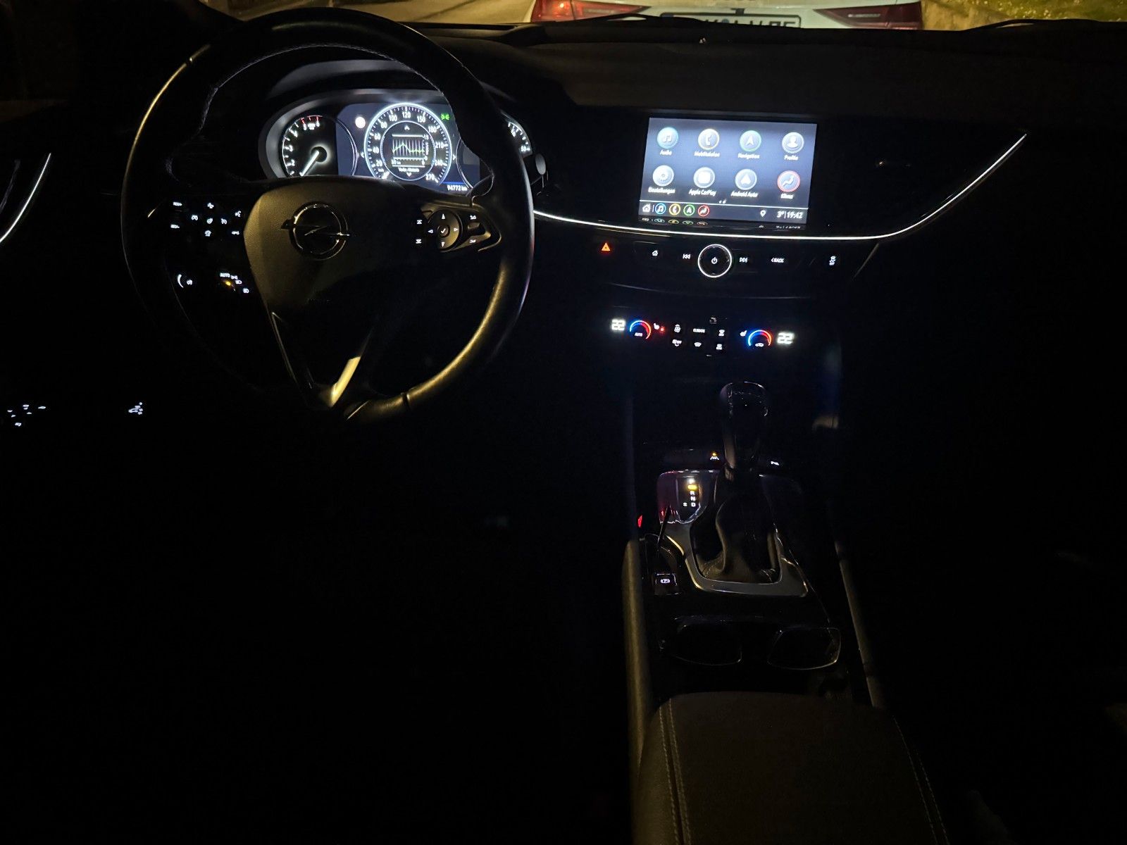 Opel Insignia Sports Tourer Elegance 2.0D - Samsaru's Car Outlet
