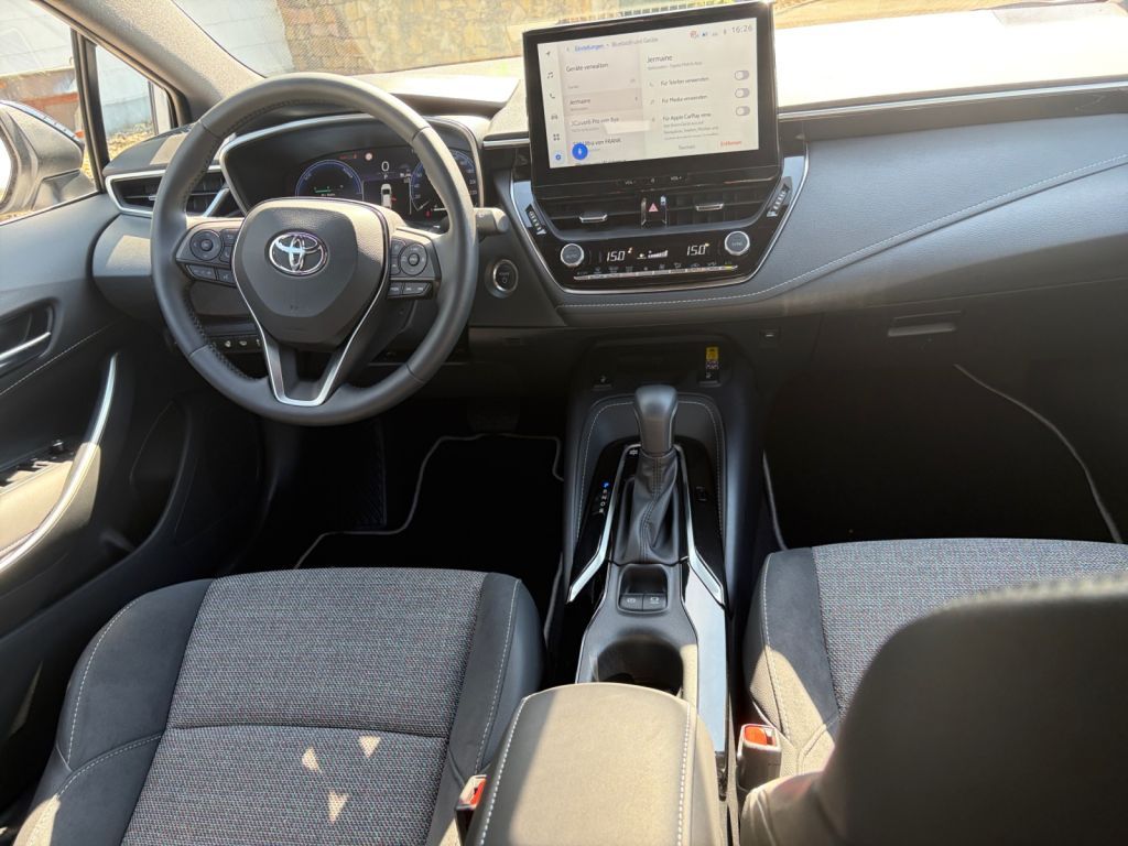 Toyota Corolla 1.8 Hybrid Touring Sports Teamplayer (ZE