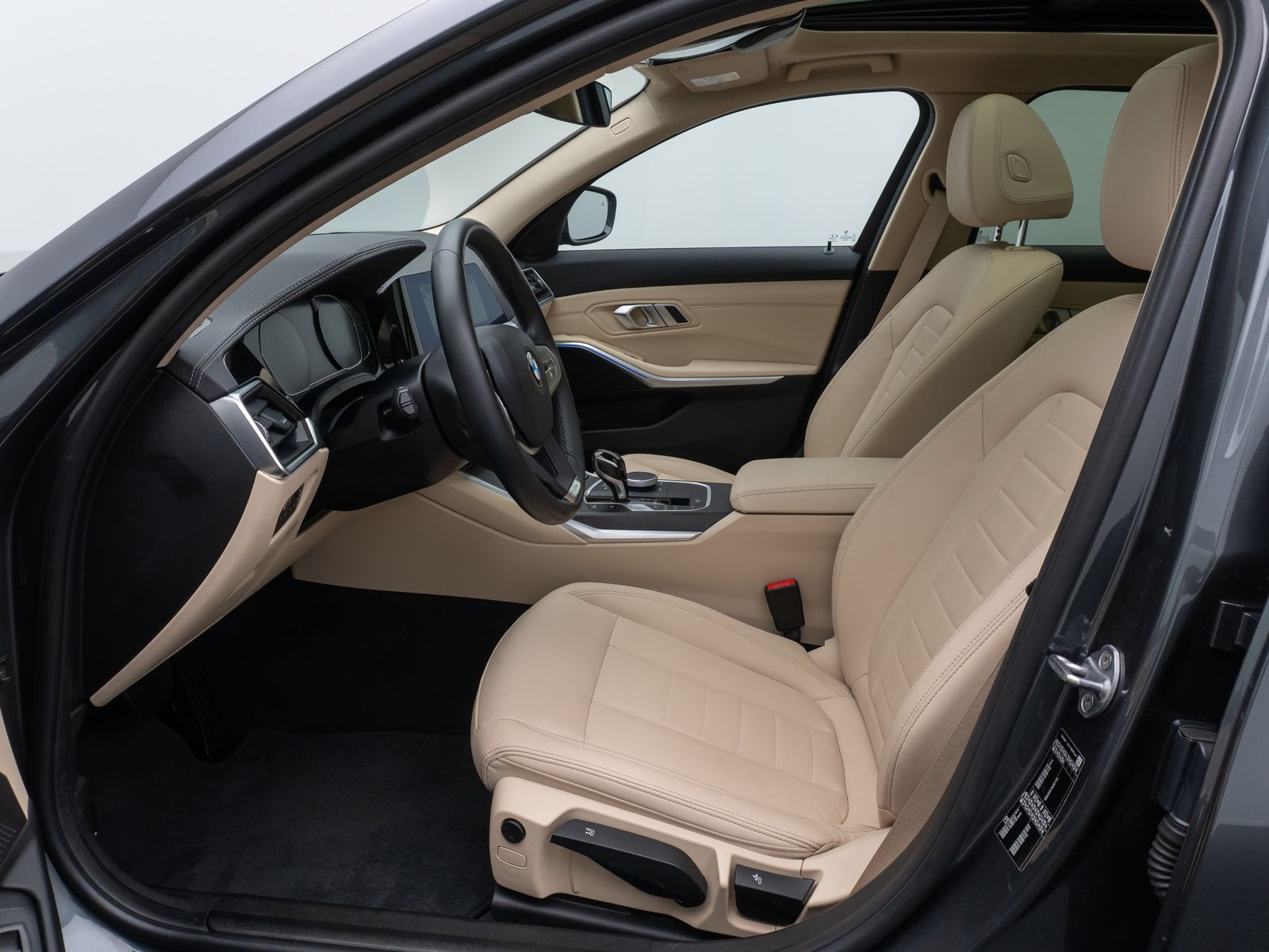 BMW 320d Luxury Line - Samsaru's Car Outlet