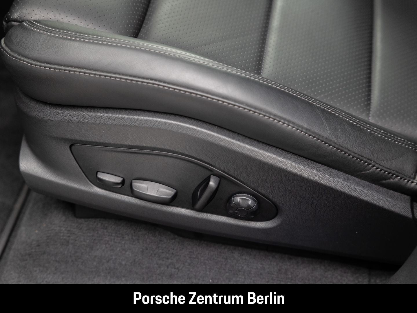 Porsche Macan 4 Surround-View InnoDrive Luftfederung