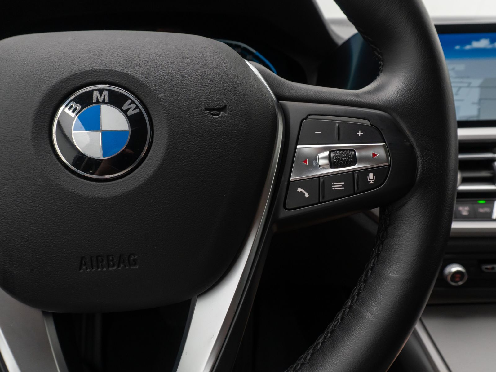 BMW 330e xD - Samsaru's Car Outlet