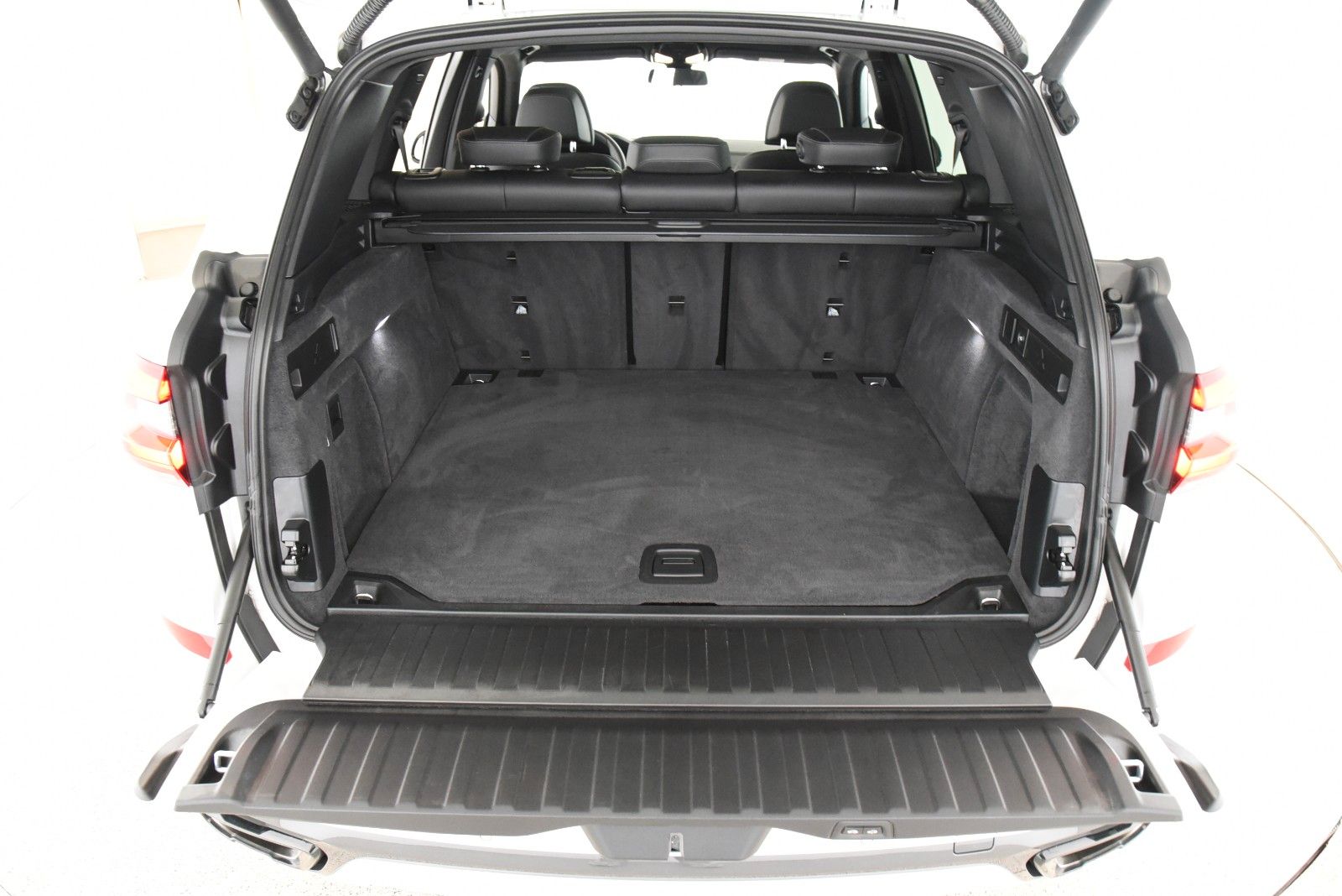 BMW X5 xDrive30d M Sport DriveAss Pano AHK Sthzg LED