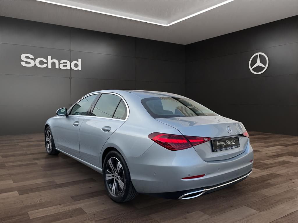 Mercedes-Benz C 180 - Samsaru's Car Outlet