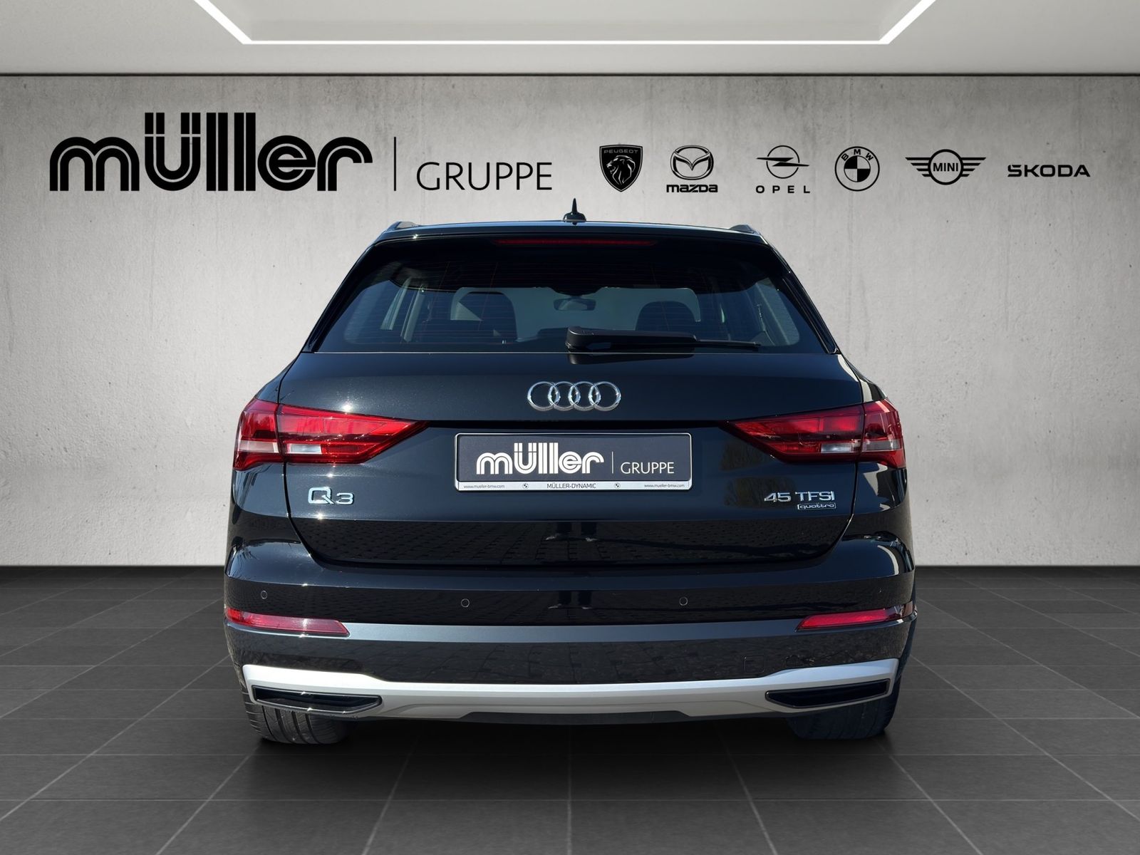 Audi Q3 45 TFSI quattro - Samsaru's Car Outlet