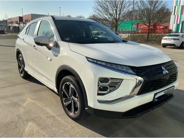 Mitsubishi Eclipse Cross Plus Select Black Hybrid 4WD 2.4 M
