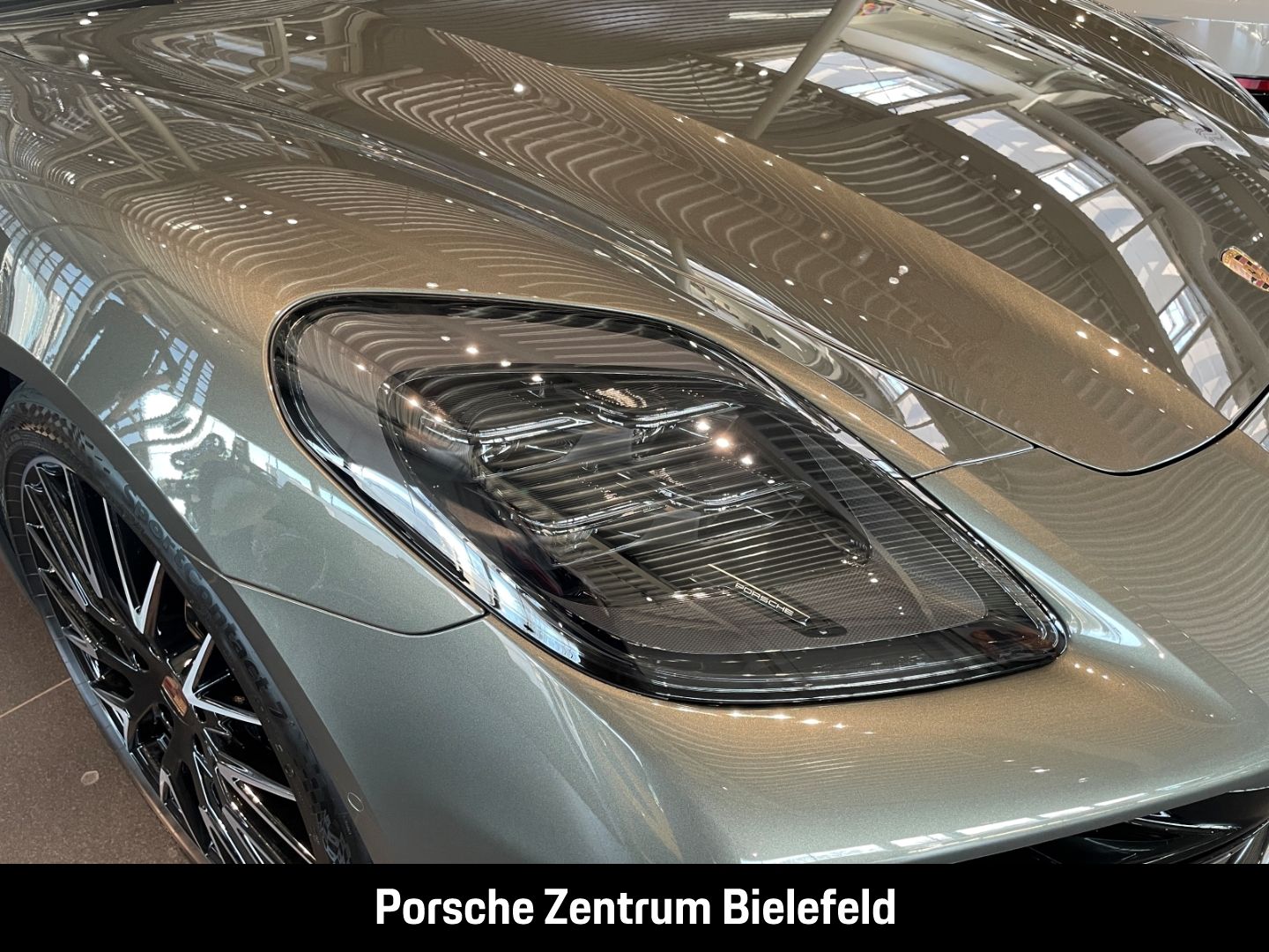 Porsche Panamera 4S E-Hybrid Surround-View Luftfederung