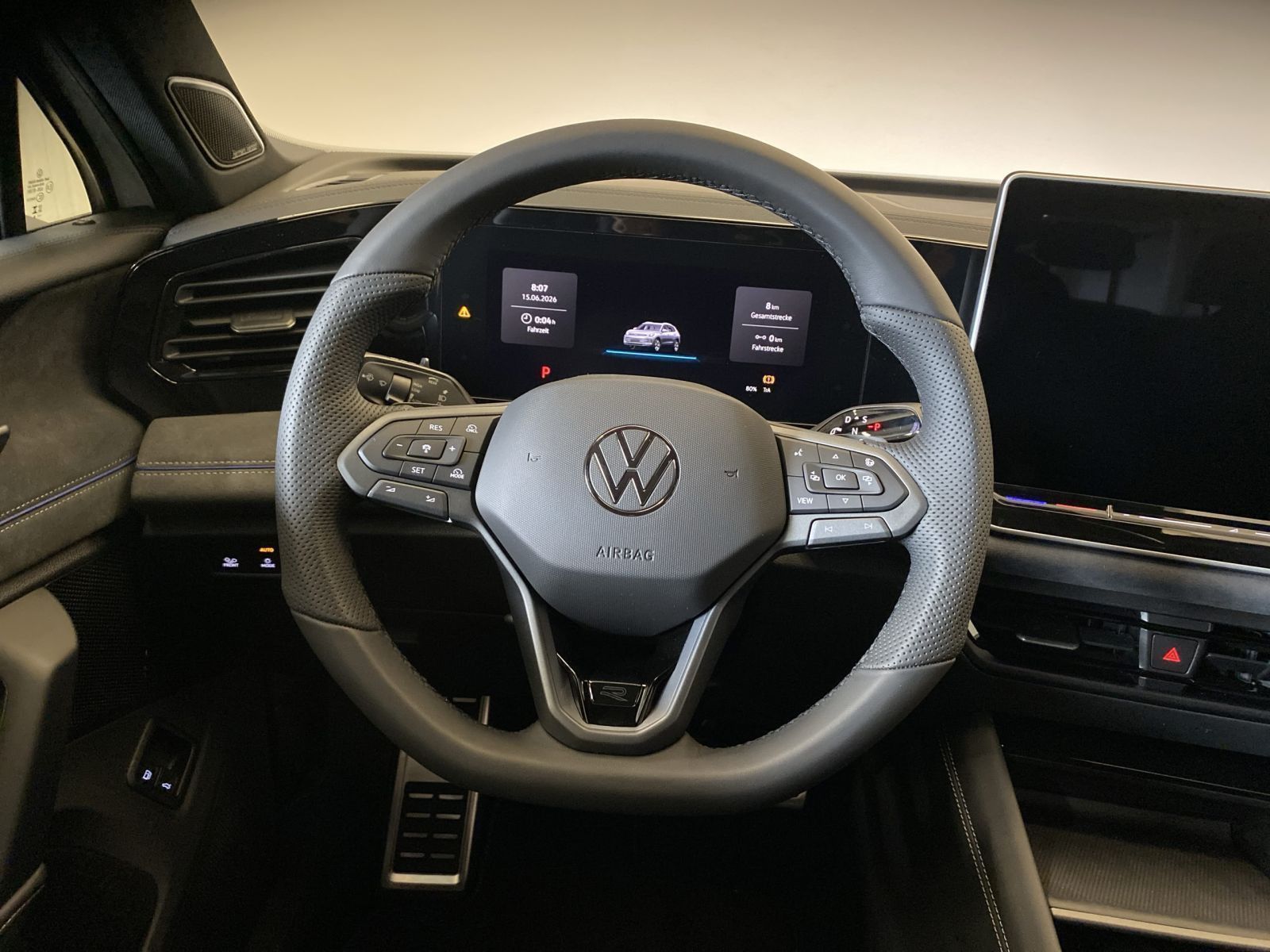 Volkswagen Tiguan R-Line 1.5 l eHybrid 200 kW AHK*PSD*SOUND