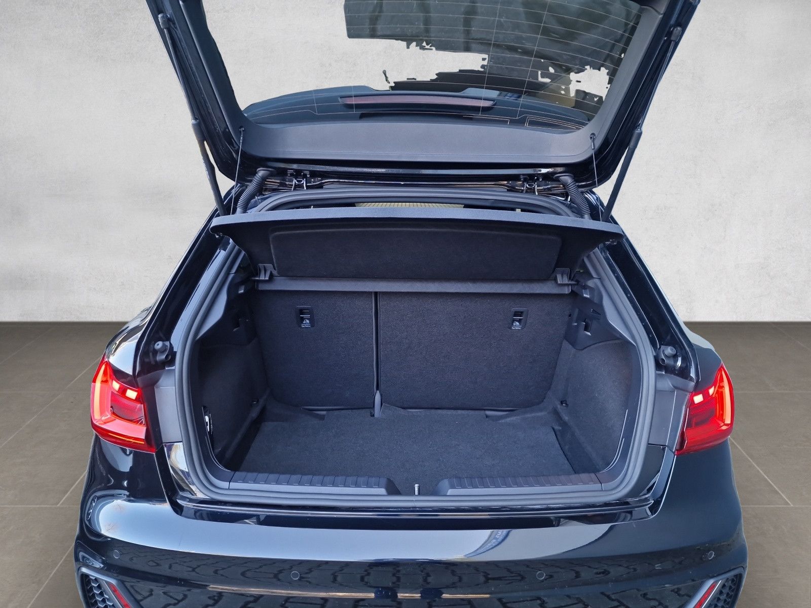 Audi A1 30 Sportback S-line - Samsaru's Car Outlet