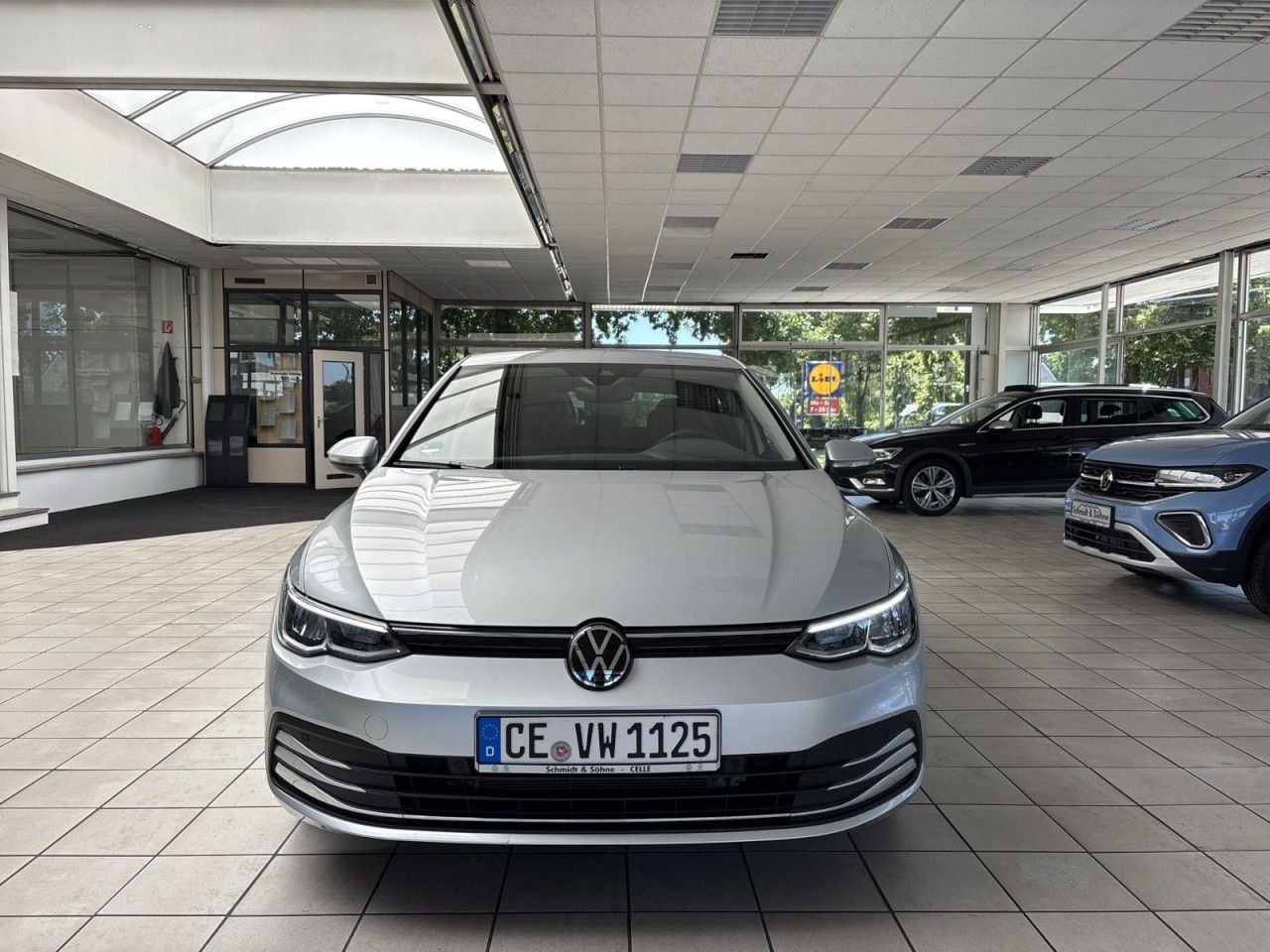 Volkswagen Golf VIII 1.0 l eTSI Active - Samsaru's Car Outlet