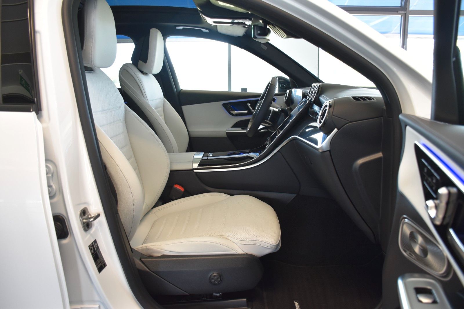 Mercedes-Benz GLC 300 de 4M AMG LINE - Samsaru's Car Outlet
